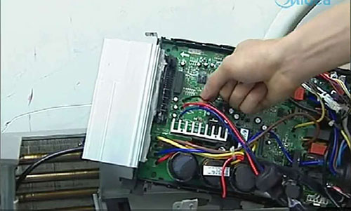 麻栗坡美的空调电话是多少